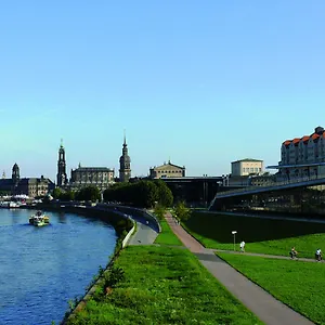 https://maritim-hotel-internationales-congress-center-dresden.dresdenhotels.net
