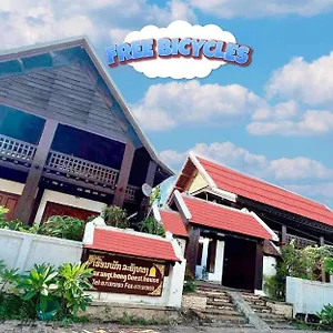 Lakhang Thong 3* Luang Prabang